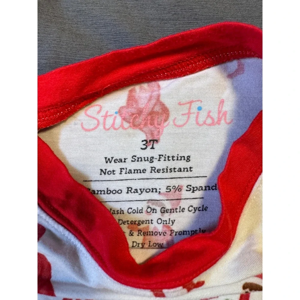 Stitchy Fish Elf on the Shelf Bamboo Pajama Top Kids 3T White Red Holiday Shirt